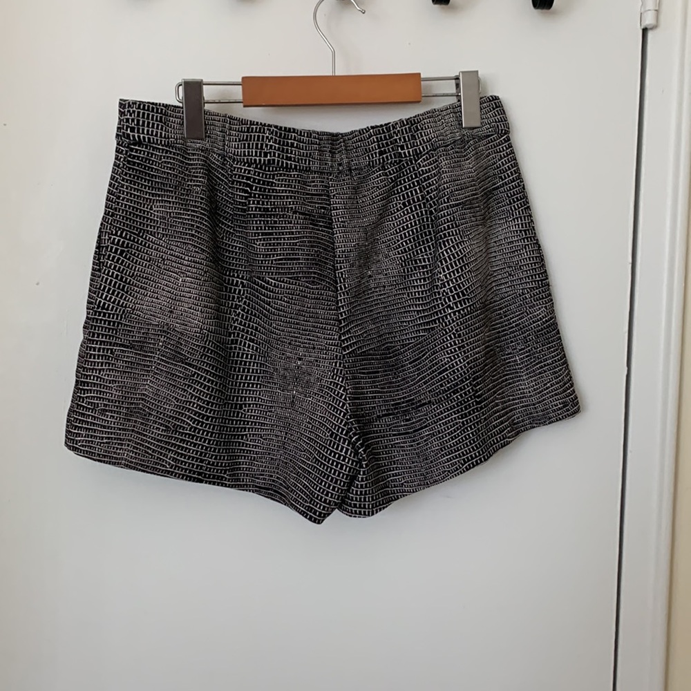 Dynamite Patterned Shorts - Picture 2 of 4